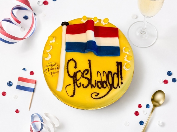 Marsepein Geslaagd taart